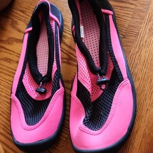 Water shoes hot pink